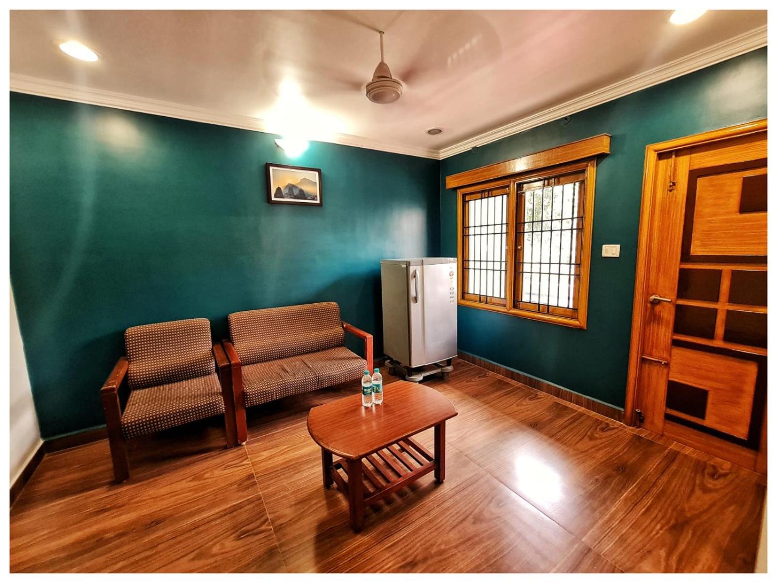 Ramana Towers Apartment Tiruvannāmalai Exterior photo
