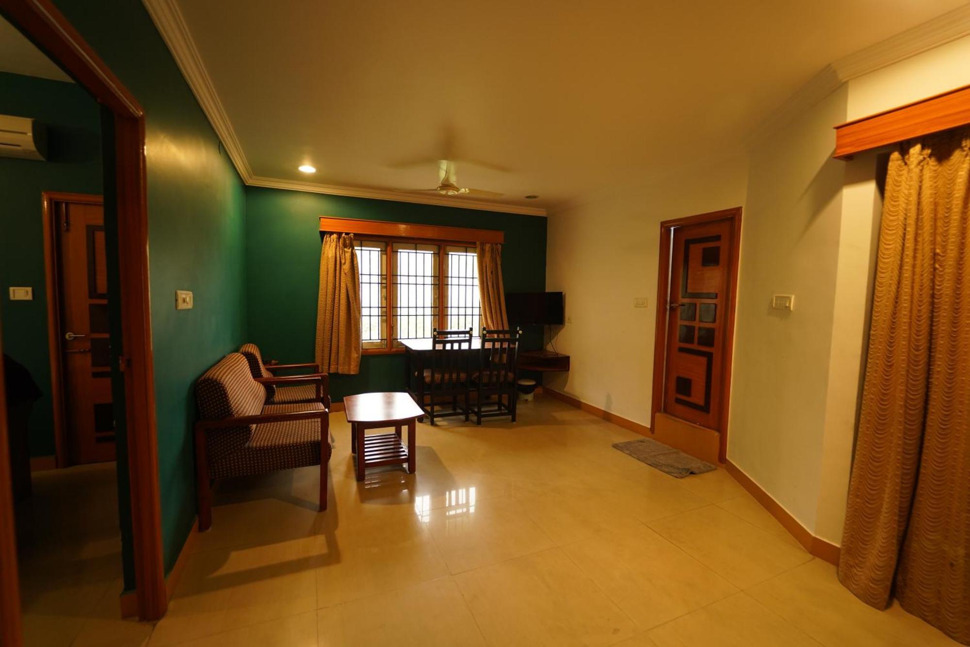 Ramana Towers Apartment Tiruvannāmalai Exterior photo