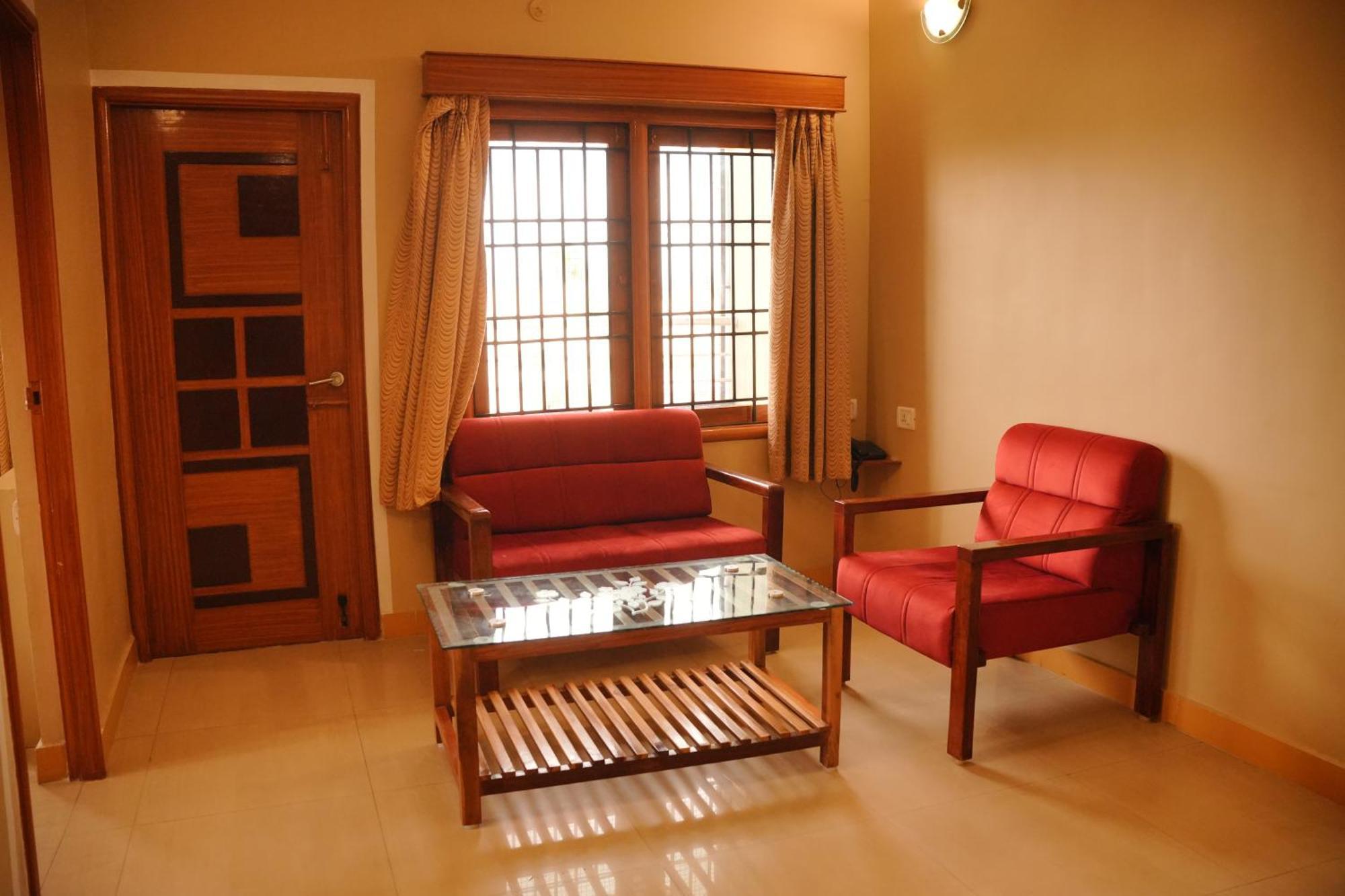 Ramana Towers Apartment Tiruvannāmalai Exterior photo